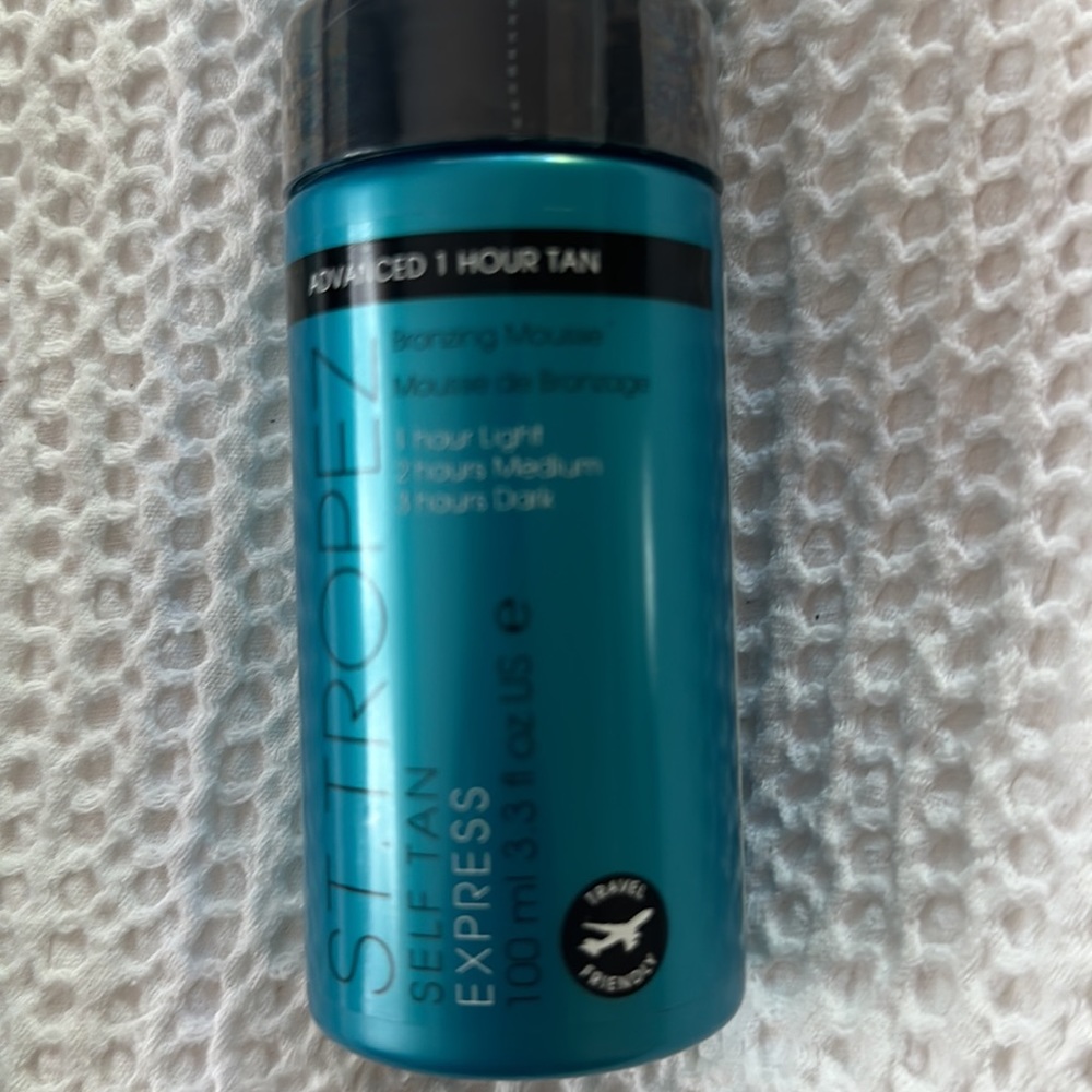 New/sealed St. Tropez self tan express 100ml 3.3 fl oz and applicator mit - Picture 4 of 4